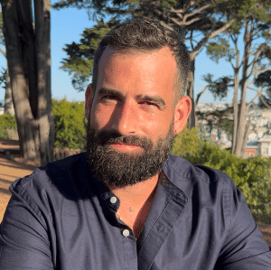 Author Photo_D de Llano