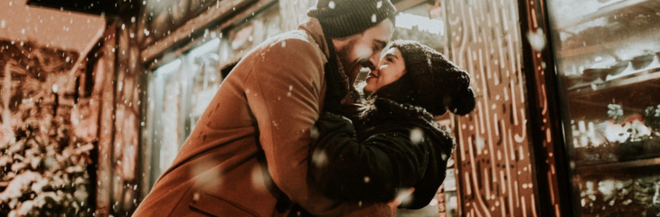 How to Sell Romance Novels: 5 Essential Strategies